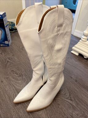 SHEIN White Over-the-Knee Western Pointed-Toe Boots
